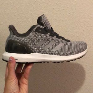 Adidas size 8.5 grey running shoes